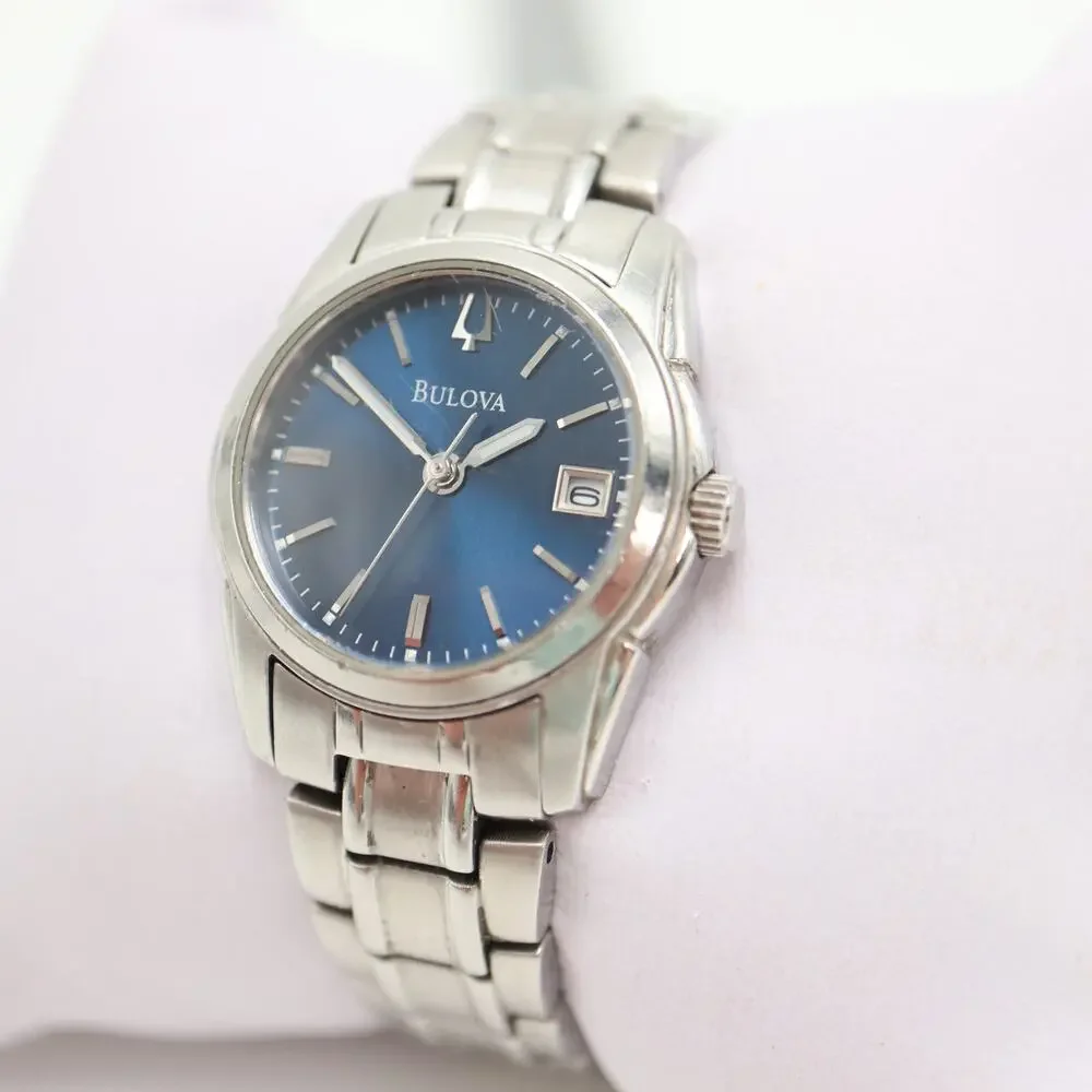 Bulova Womens Silver Tone Blue 26mm Date Watch 5.5